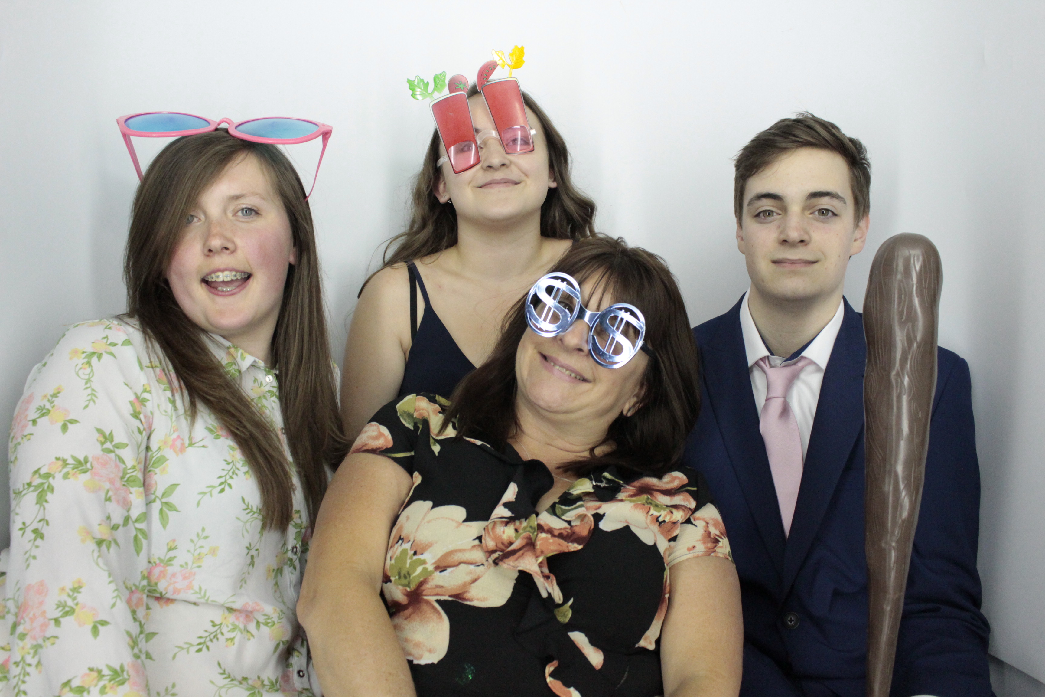 Ian & Angie’s wedding  | View more photos from the event at gallery.myphotoboothexperience.co.uk/u/MyPhotoBoothExperienceLtd/Ian-Angie’s-wedding